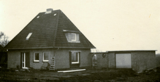 Diess Haus bauen Georg und Karin Lauritzen in Morsum auf Sylt. Es soll als Ferien - und Alterssitz dienen. 