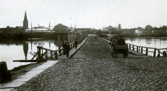 Pernau, Brücke über die Pernau